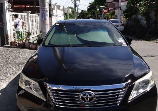 Sell Black Toyota Camry in Makati