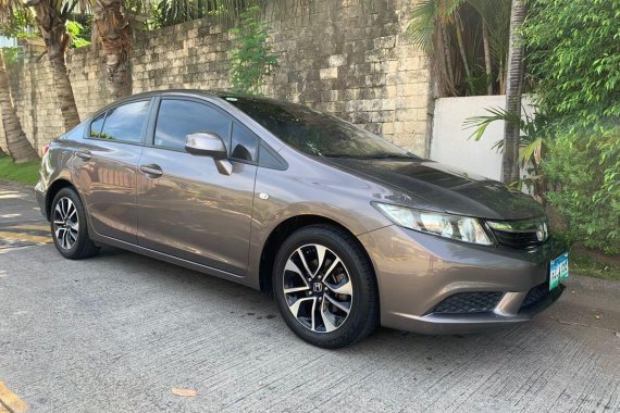 Selling Grey Honda Civic in Parañaque