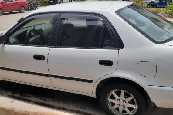 Sell White 1999 Toyota Corolla Sedan in Manila