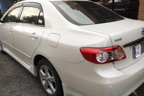 White Toyota Corolla altis for sale in Manila