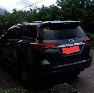 Selling Black Toyota 4Runner in Manila