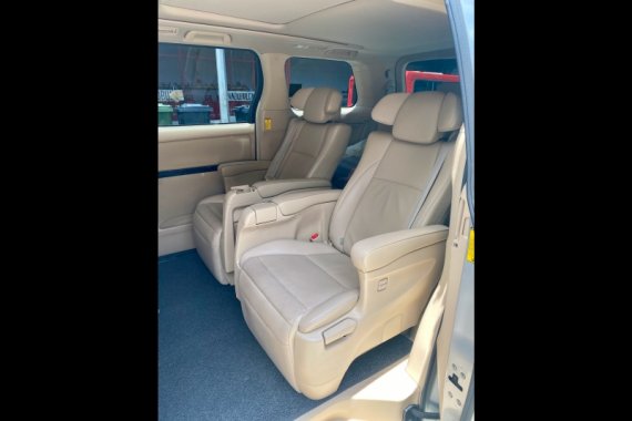 Silver Toyota Alphard 2014 for sale in Quezon City