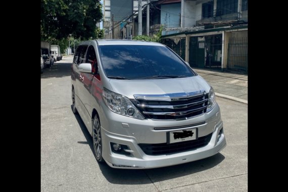 Silver Toyota Alphard 2014 for sale in Quezon City