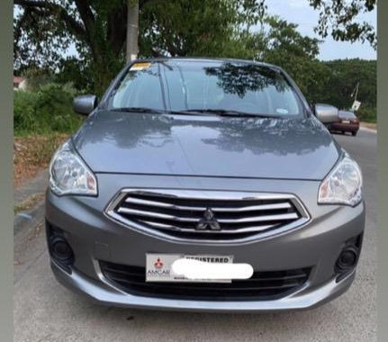 Selling Grey Mitsubishi Lancer in Muntinlupa
