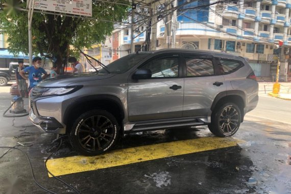 Silver Mitsubishi Pajero for sale in Manila