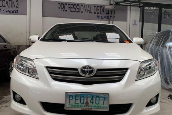 Selling Pearl White Toyota Corolla for sale in San Fernando