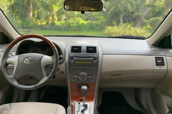 Selling Pearl White Toyota Corolla for sale in San Fernando