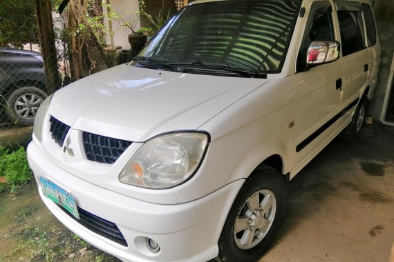 Mitsubishi Adventure 2005