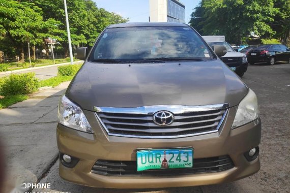 Selling Grey Toyota Innova for sale in Taguig