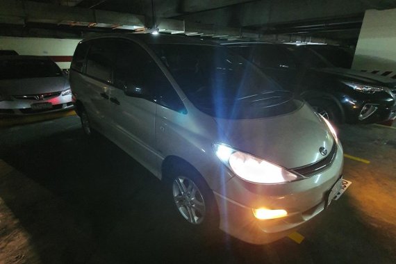 White Toyota Previa 2004 for sale in Manila