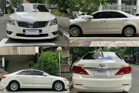 Pearl White Toyota Camry 2010 for sale in Makati City