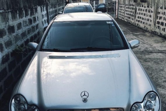 Sell Silver Mercedes-Benz C200 in Las Piñas