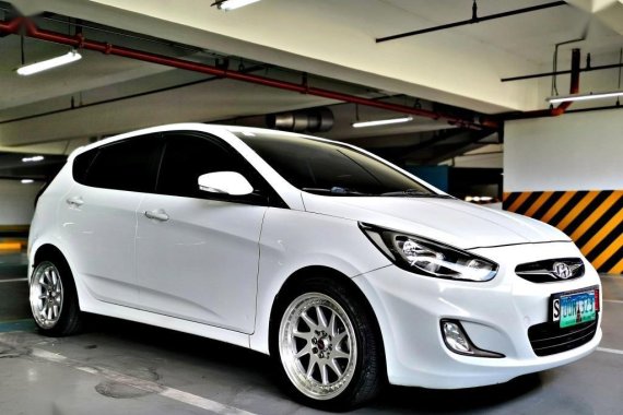 Purple Hyundai Accent 2013 for sale in Quezon City