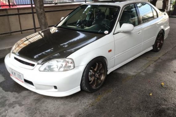 White Honda Civic for sale in Caloocan City