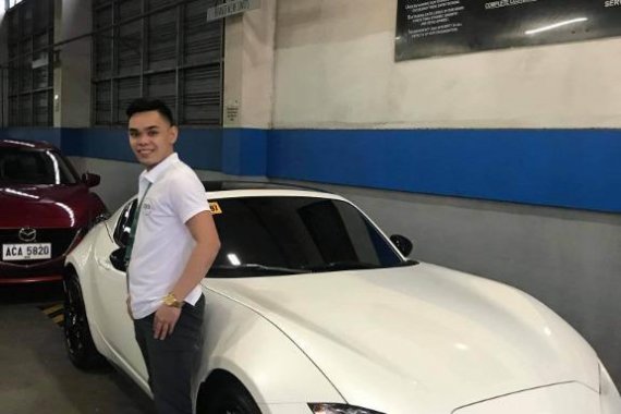 Sell White Mazda 2 in Pasig