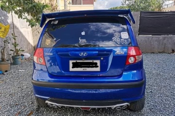 Selling Blue Hyundai Getz in Lemery