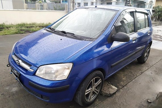 Selling Blue Hyundai Getz in Lemery