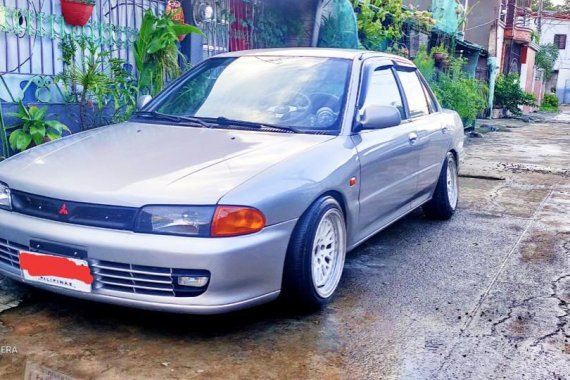 Sell White Mitsubishi Lancer in Santa Maria