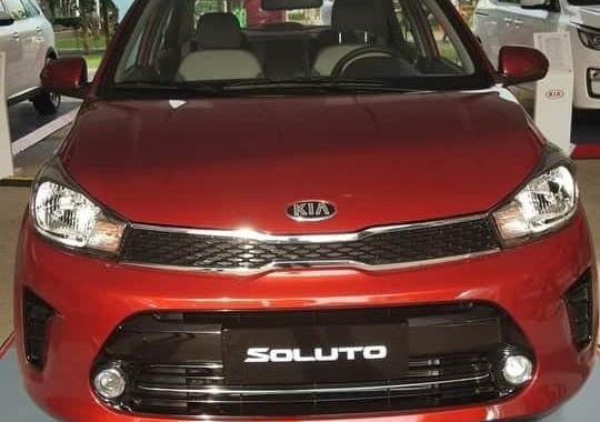 Red Kia Soluto for sale in Rodriguez