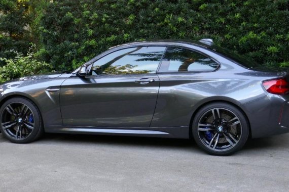 Selling Grey Bmw M2 in Makati