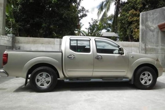 Selling Grey Nissan Navara 2010 in Dumaguete