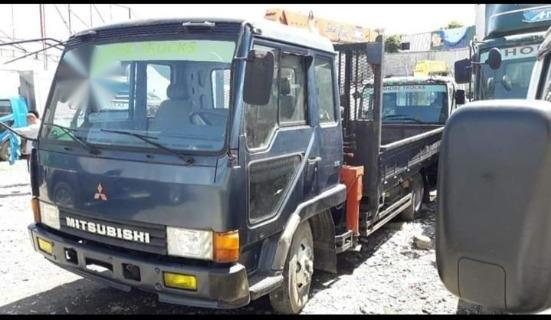 Selling Black Mitsubishi Fuso in Quezon City