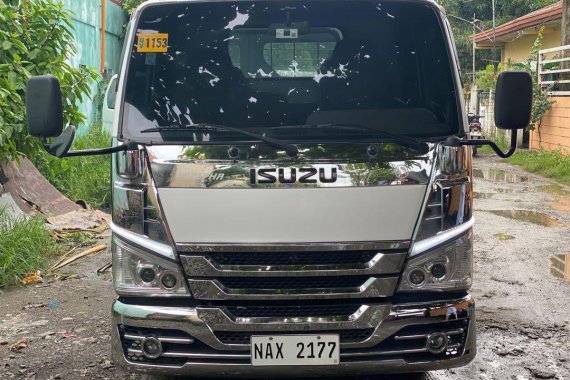 Sell White Isuzu Sobida in Guiguinto