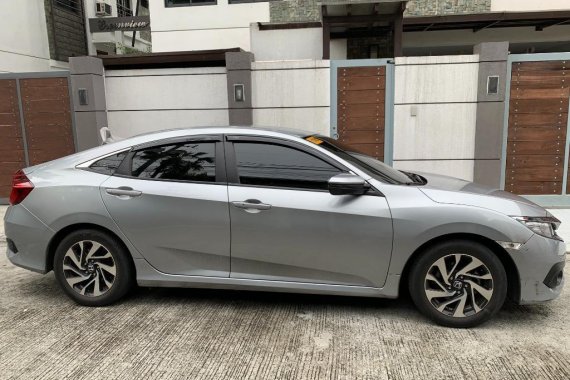 Sell Silver Honda Civic in Quezon City