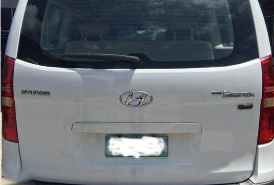 Sell White Hyundai Grand starex in Mandaue