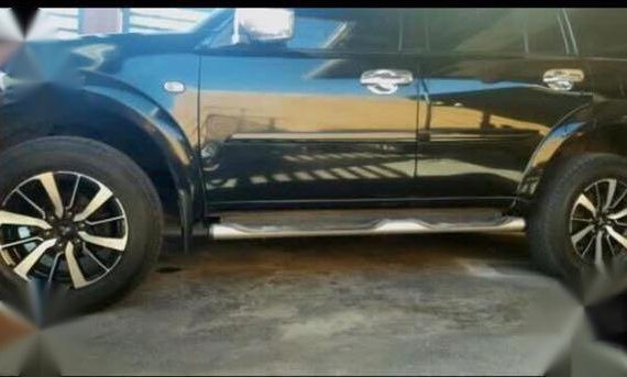 Black Mitsubishi Montero for sale in San Fernando