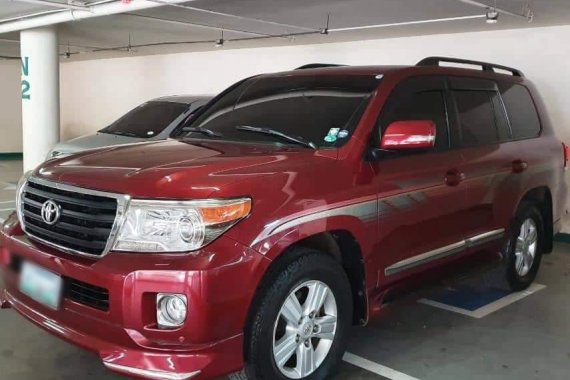 Used 2013 Toyota Land Cruiser GXR dubai Diesel
