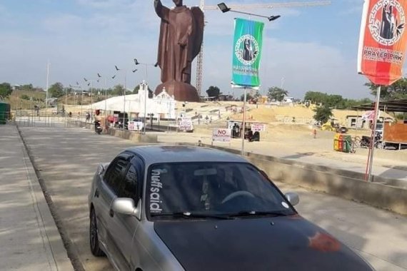 Sell Grey Toyota Corolla in Caloocan