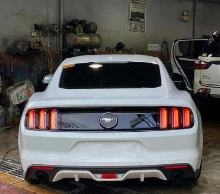 Sell White 2016 Ford Mustang in Quezon City