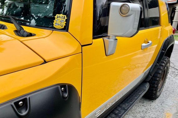 Sell Yellow Toyota Fj Cruiser in Manila