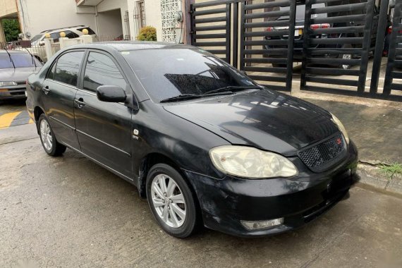 Selling Black Toyota Corolla in Parañaque