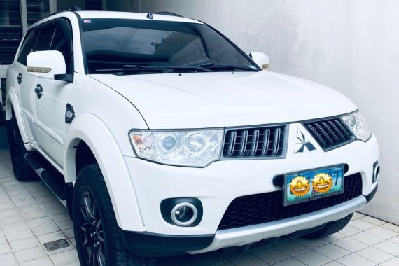 Pearl White Mitsubishi Montero sport for sale in Manila