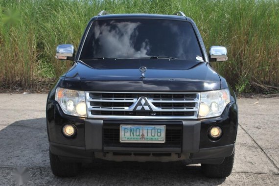 Selling Black Mitsubishi Pajero 2010 in San Fernando