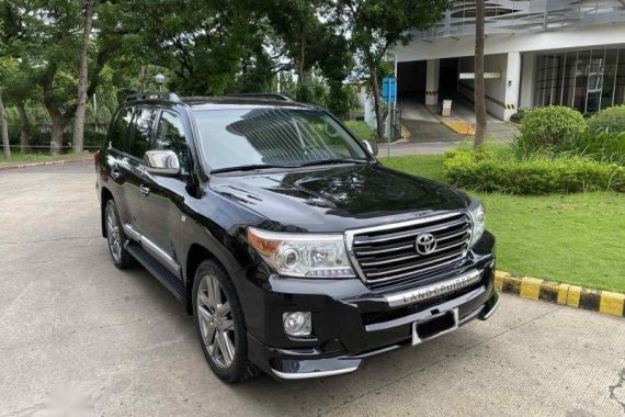 Sell Black 2010 Toyota Land Cruiser in Cebu