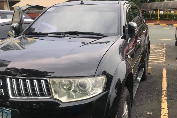 Sell Black 2012 Mitsubishi Montero in Pasig