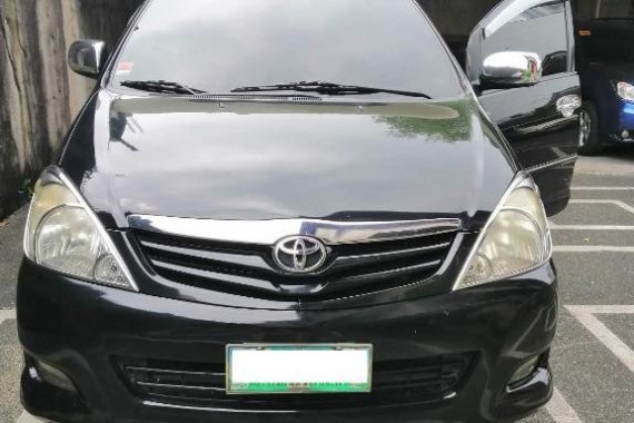 Black Toyota Innova 2010 for sale in San Juan City