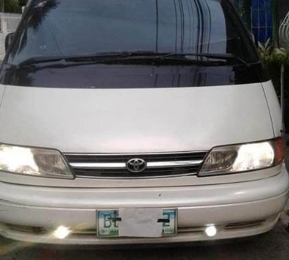 White Toyota Estima 2016 for sale in Manila