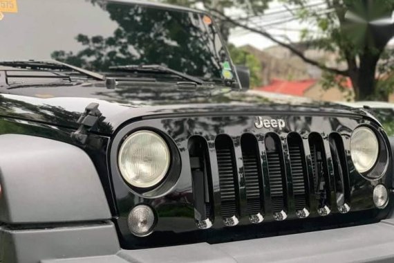 Selling Black Jeep Wrangler in Manila