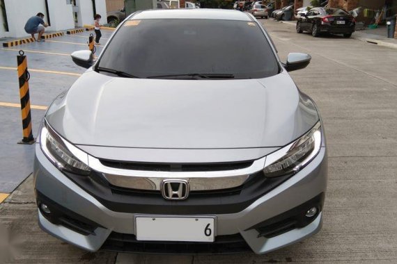 Selling Silver Honda Civic in Parañaque