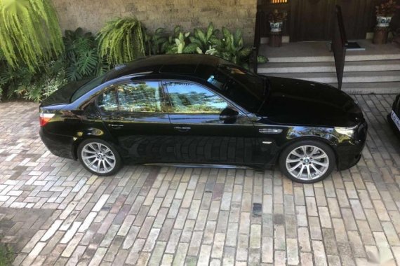 Selling Black Bmw M5 in Makati