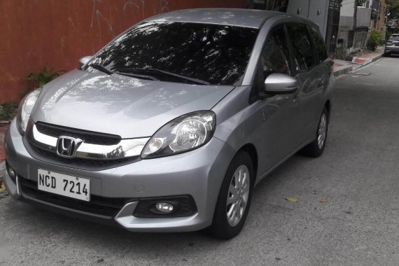 Selling Grey Honda Mobilio in Manila