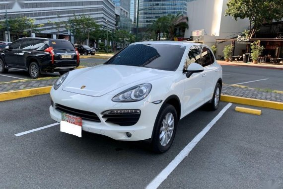 Sell White Porsche Cayenne in Manila