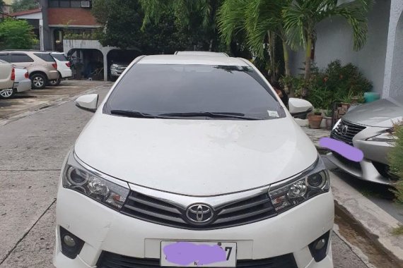 White Toyota Corolla altis for sale in Manila