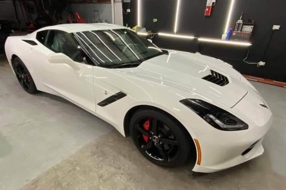 Sell White 2015 Chevrolet Corvette Stingray in Manila