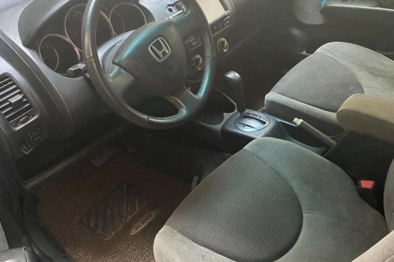 Honda fit 2006