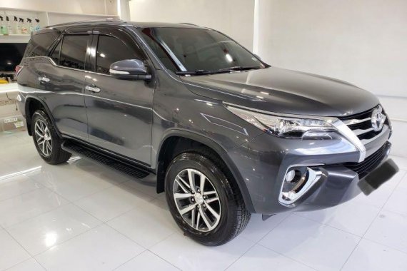 Selling Grey Toyota Fortuner 2016 in Manila
